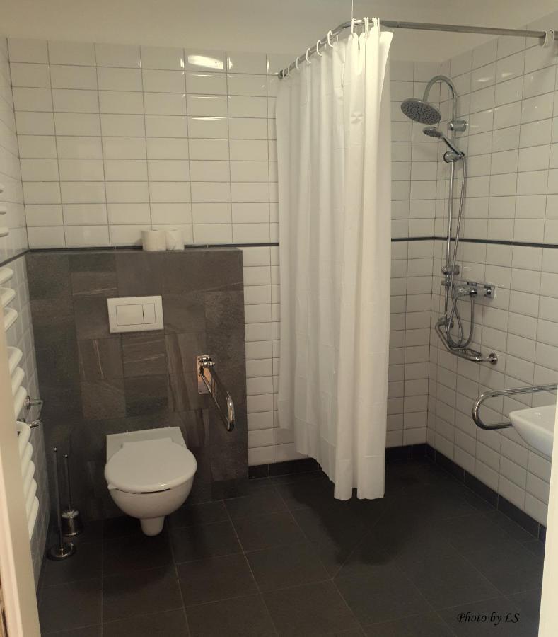Kasztanowy Palac Swadzim Exteriér fotografie